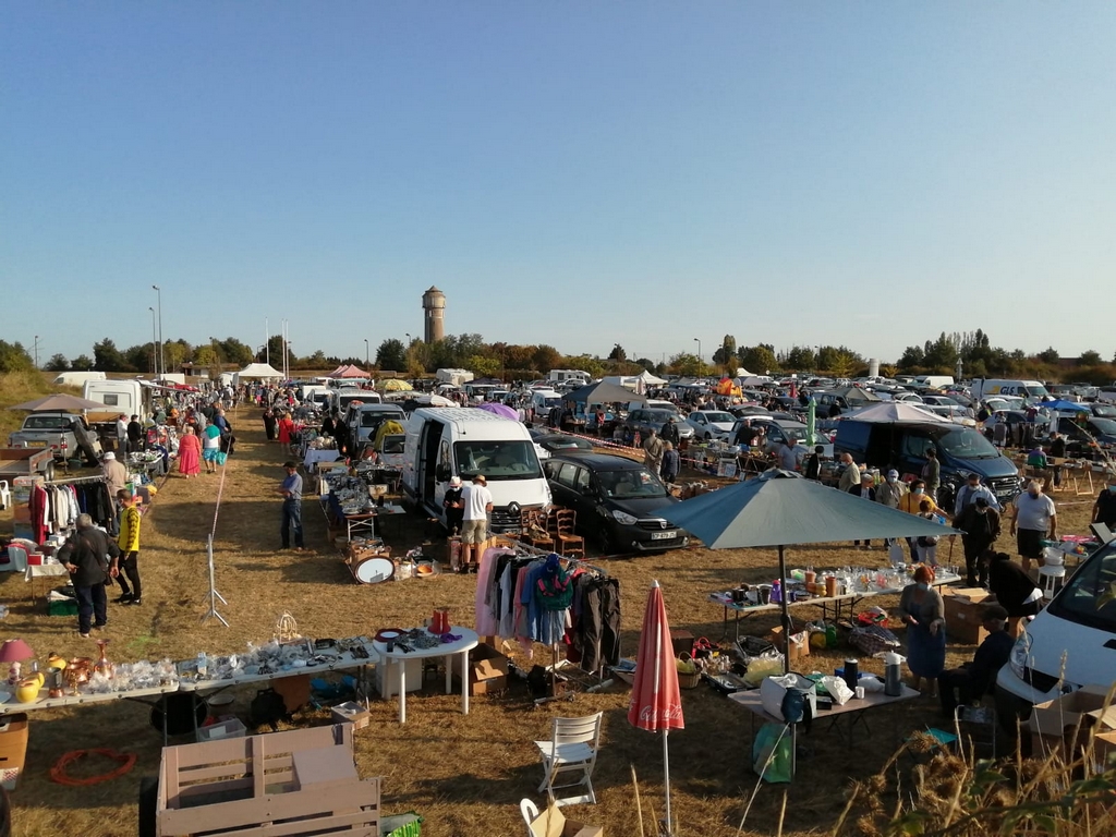 Les Puces d'Azay Les Puces d'Azay